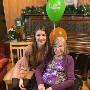 Meet your Posher, Linsey